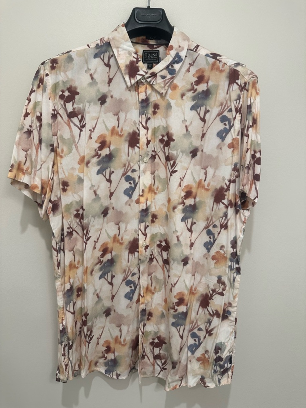GUESS Men’s Short-Sleeve Floral Button-Up Shirt — Multi-Color